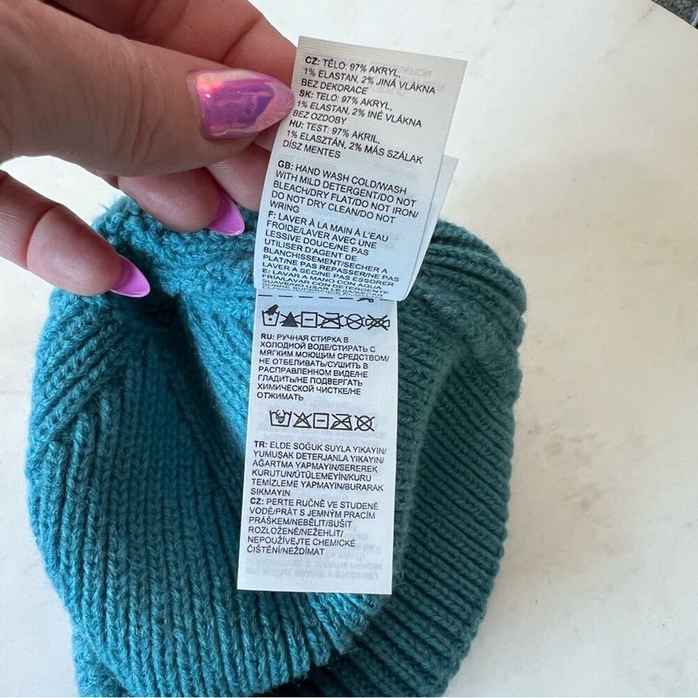 The North Face Teal Blue Knit Beanie - Picture 6 of 8